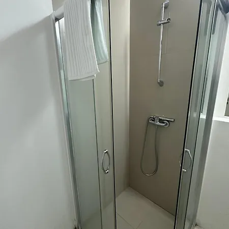 Apartment Madeira Shopping- 10min To Funchal (Madeira)