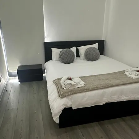 Apartment Madeira Shopping- 10min To *